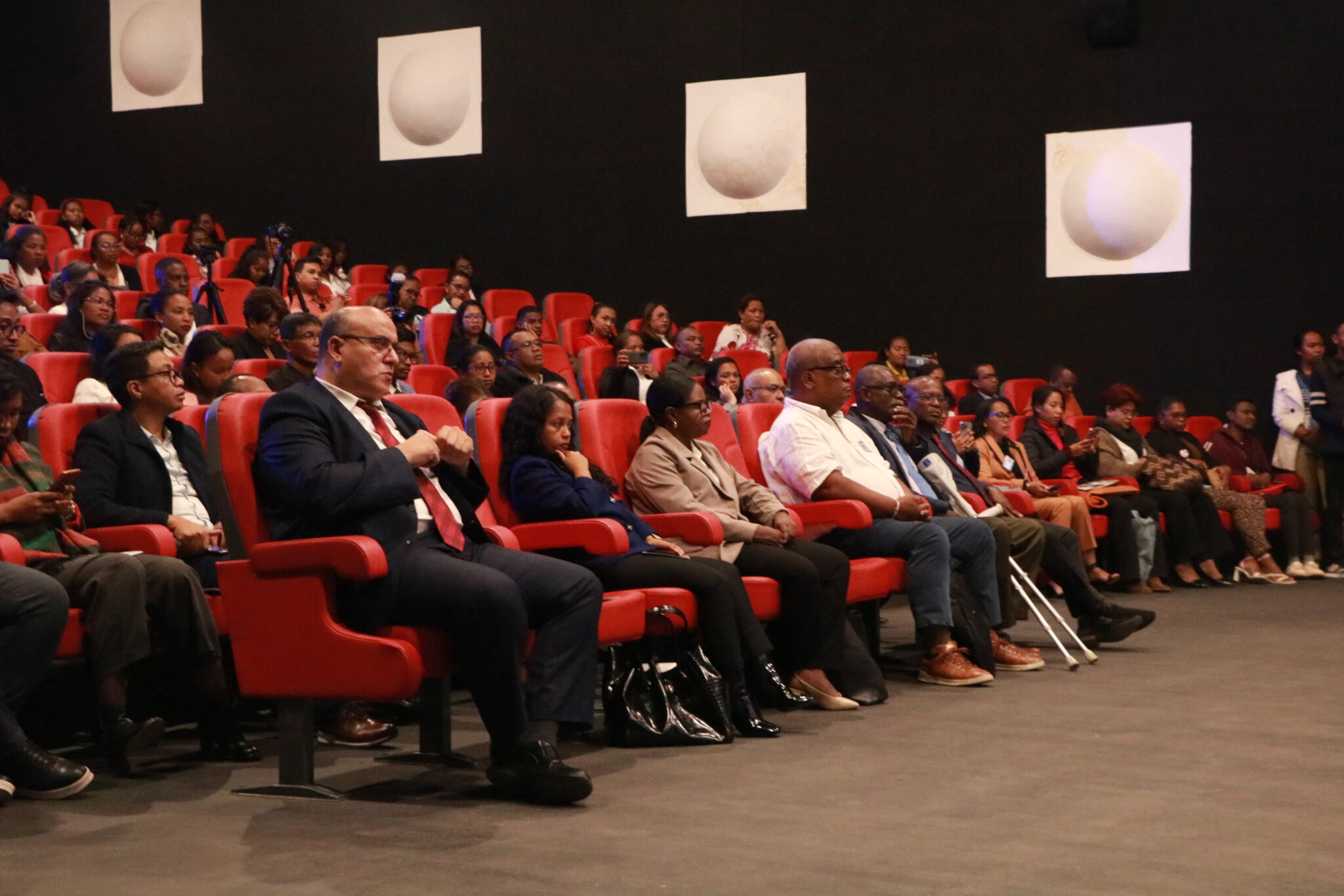 Salon International des Acteurs Economiques : Couverture officielle Photos et Vidéos